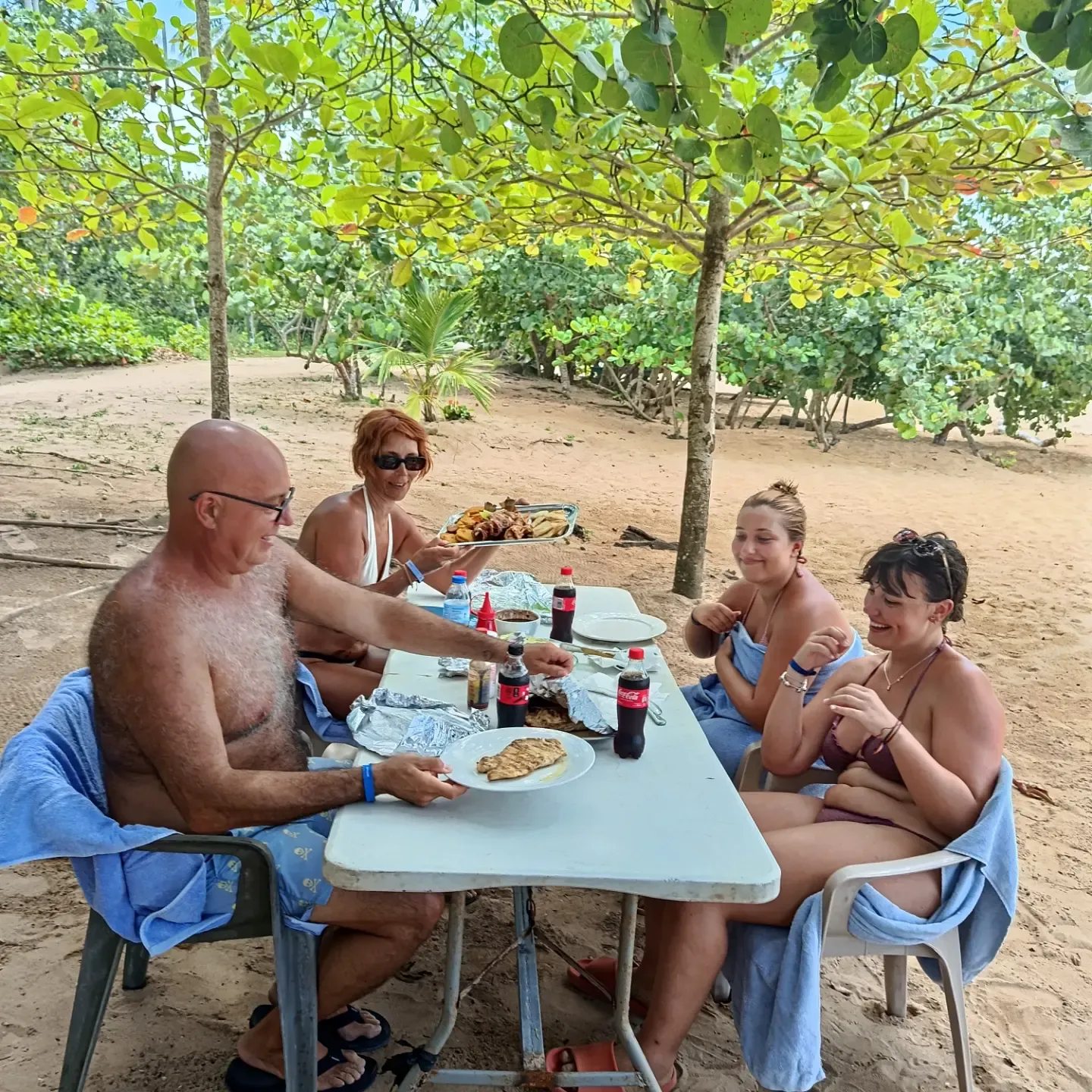 Dominican lunch in the shade on the beach
