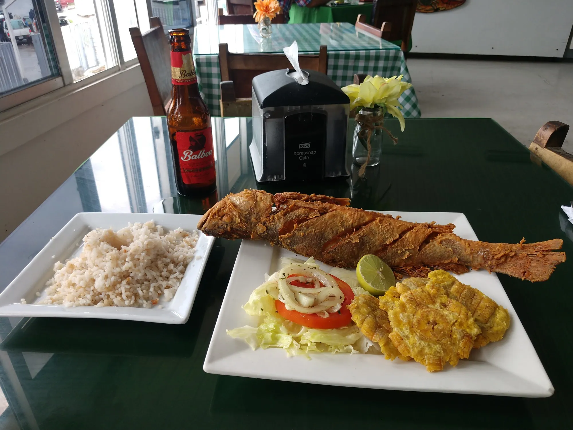 Almuerzo de pescado